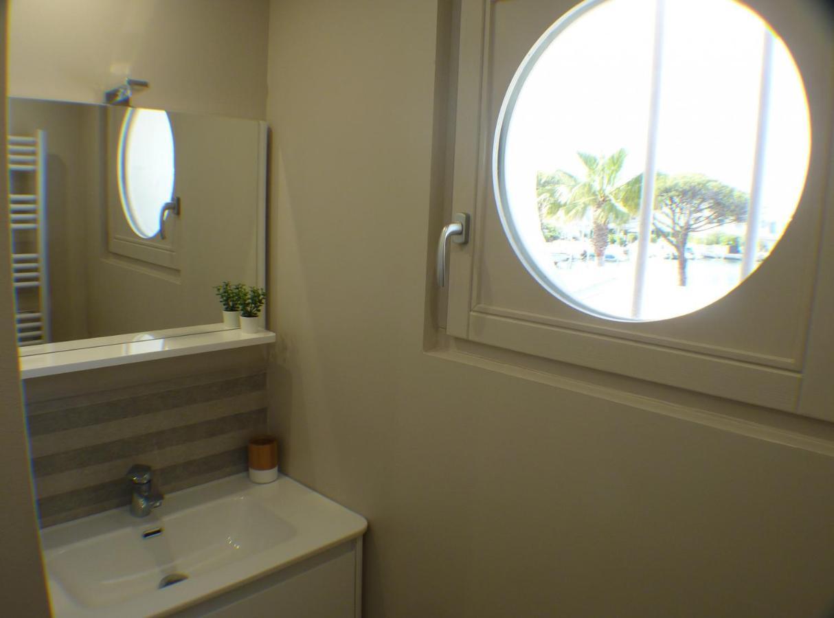 Sol-Y-Days Darse, Superbe Appartement De Type Marina Avec Belle Terrasse Vue Port De Plaisance Льо Гро-дю-Роа Екстериор снимка